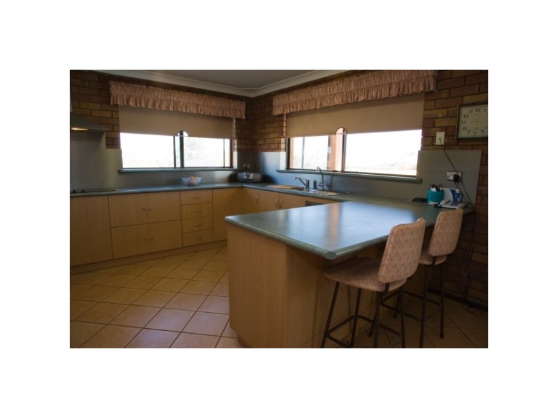 214 Giles Road, Moonyoonooka WA 6532