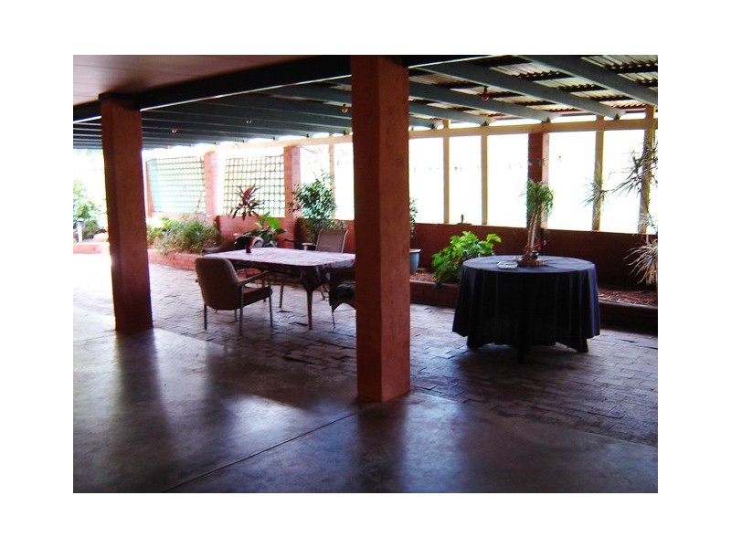 214 Giles Road, Moonyoonooka WA 6532