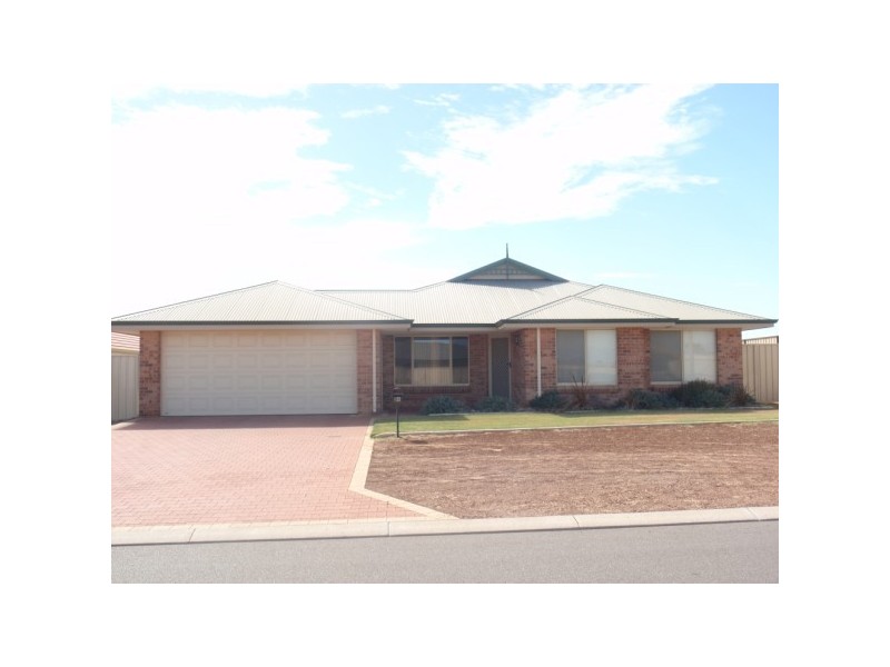 26 Ocean Queen Drive, Wandina WA 6530