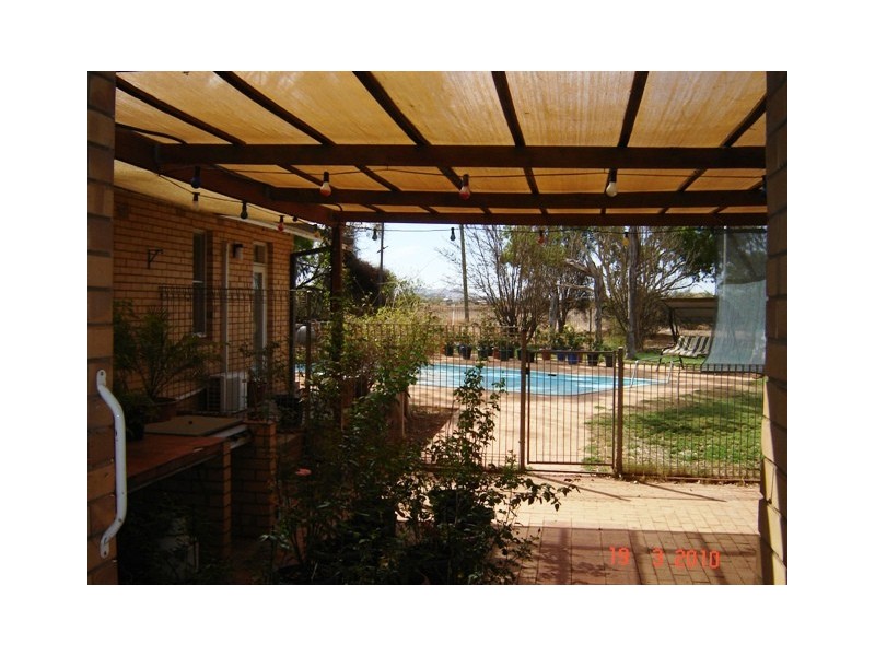 167 Giles Road, Moonyoonooka WA 6532
