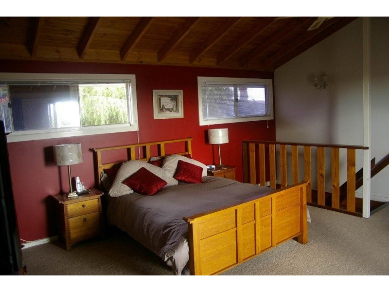 6 Kultown Drive, Waggrakine WA 6530