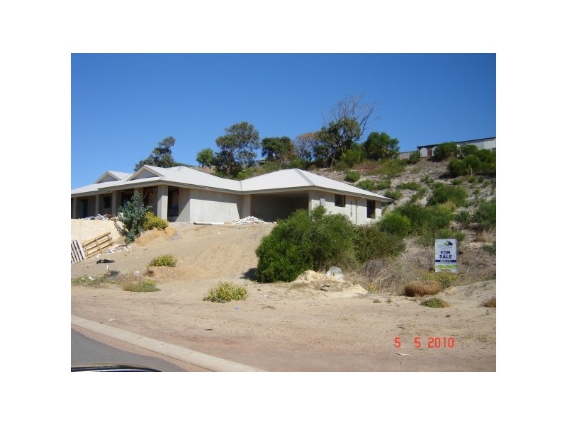 13 Periwinkle St, Drummond Cove WA 6532