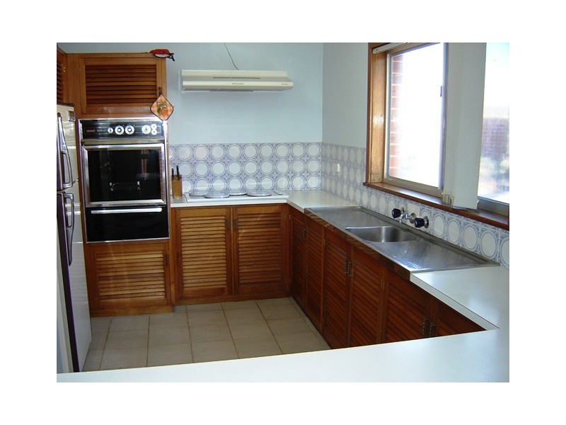 16 Hakea Street, Tarcoola Beach WA 6530