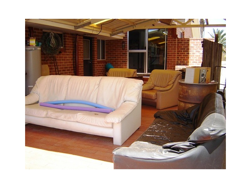 16 Hakea Street, Tarcoola Beach WA 6530