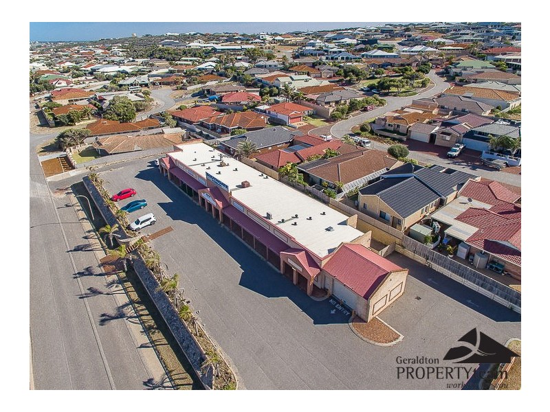 Unit 4/2 Oceanside Drive, Wandina WA 6530