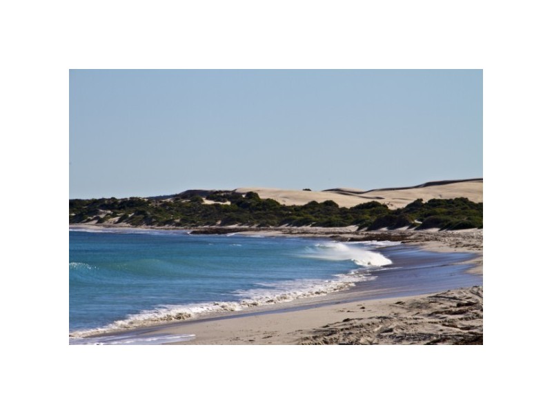 17 Wavecrest Circle, Drummond Cove WA 6532