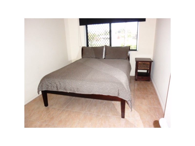 1-4/121 Durlacher Street, Geraldton WA 6530