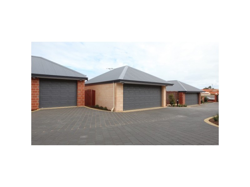 12/2 McDermott Avenue, Wandina WA 6530