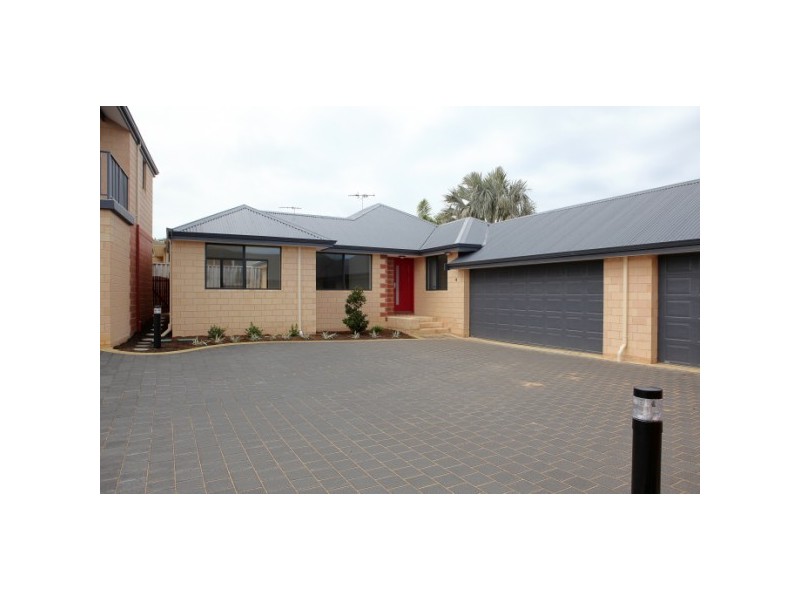 14/2 McDermott Avenue, Wandina WA 6530