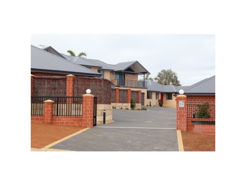 14/2 McDermott Avenue, Wandina WA 6530