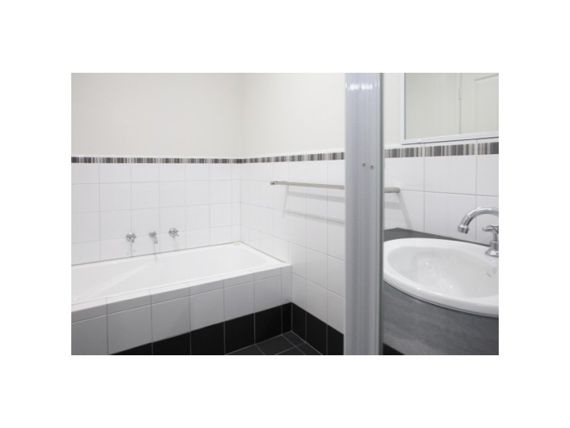 14/2 McDermott Avenue, Wandina WA 6530