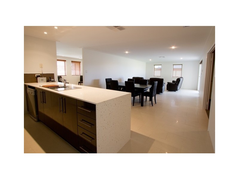 6 The Crowsnest, Drummond Cove WA 6532