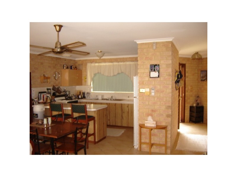 30 Kultown Drive, Waggrakine WA 6530