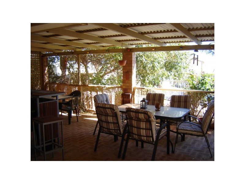 30 Kultown Drive, Waggrakine WA 6530