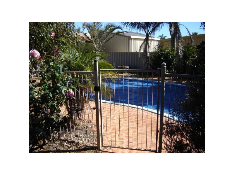 30 Kultown Drive, Waggrakine WA 6530