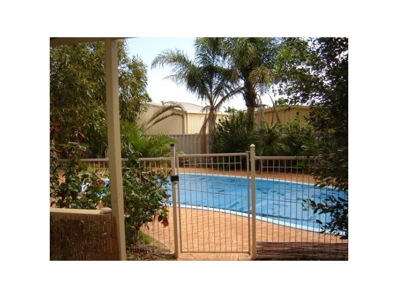 30 Kultown Drive, Waggrakine WA 6530