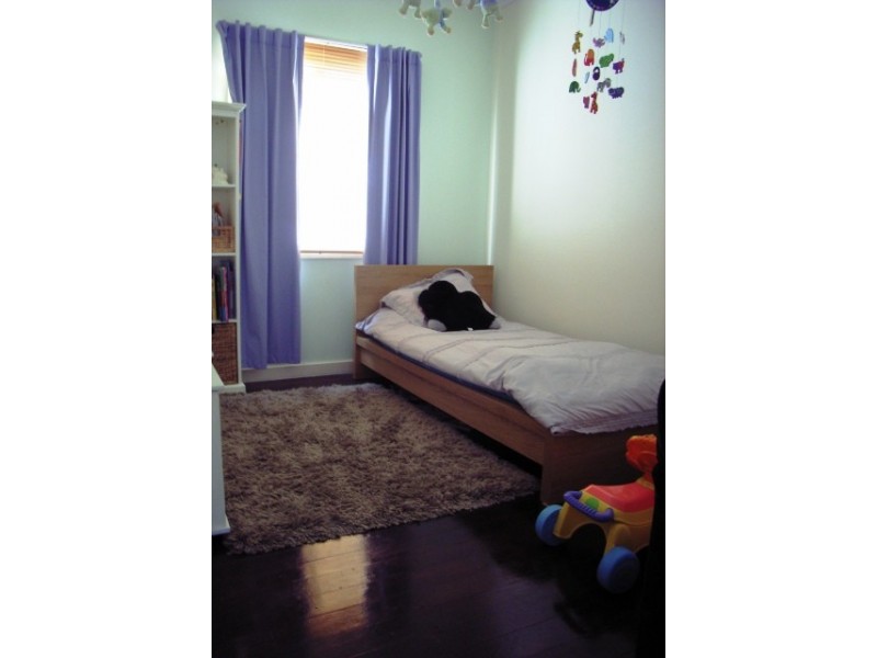 23 Whitfield Street, Beachlands WA 6530