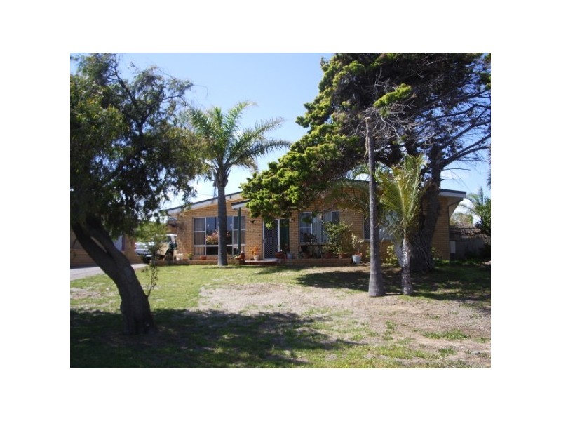 7 Jasmin Street, Geraldton WA 6530