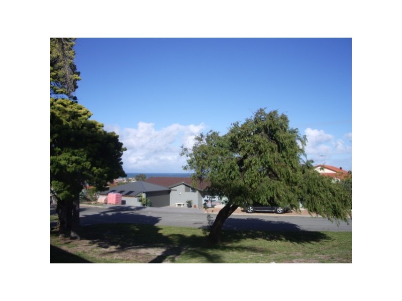 7 Jasmin Street, Geraldton WA 6530