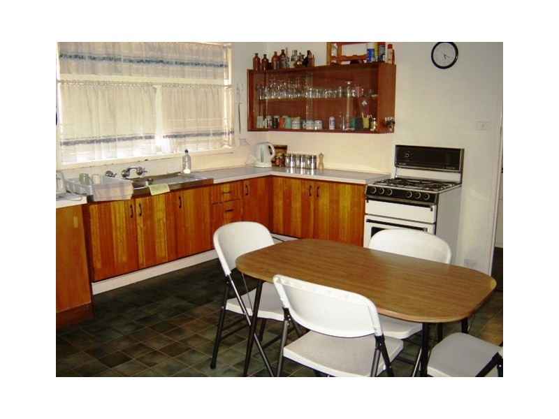 235 Eighth Street, Wonthella WA 6530