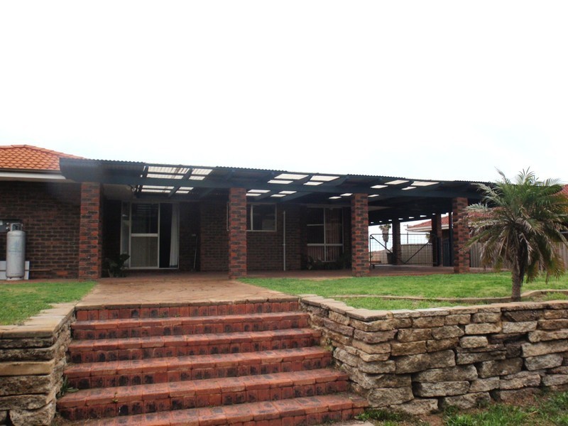 28 Hakea Street, Tarcoola Beach WA 6530