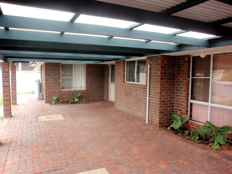 28 Hakea Street, Tarcoola Beach WA 6530