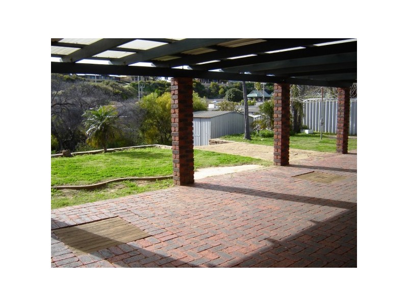 28 Hakea Street, Tarcoola Beach WA 6530