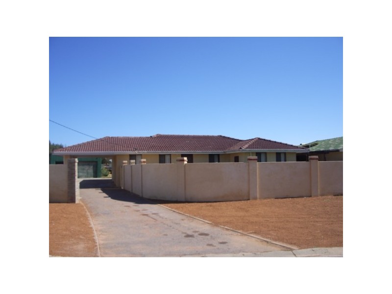 18 Batavia Place, Mahomets Flats WA 6530