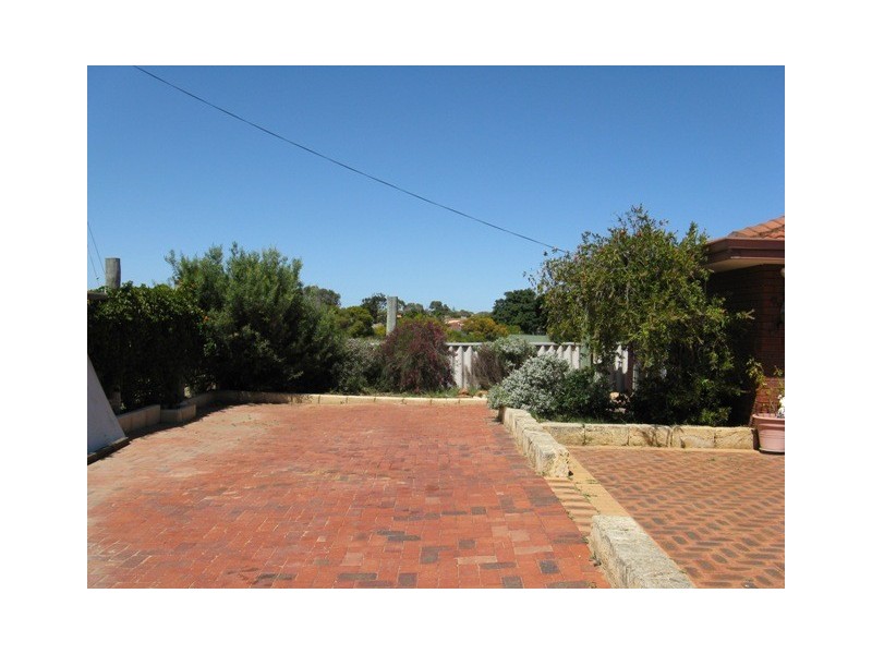 20 Broadfield Close, Utakarra WA 6530