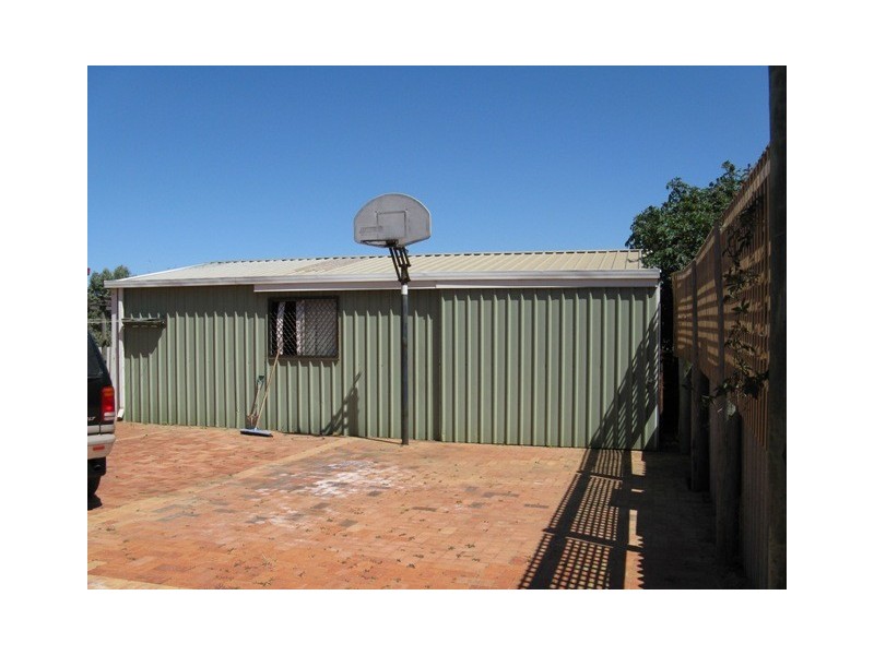 20 Broadfield Close, Utakarra WA 6530