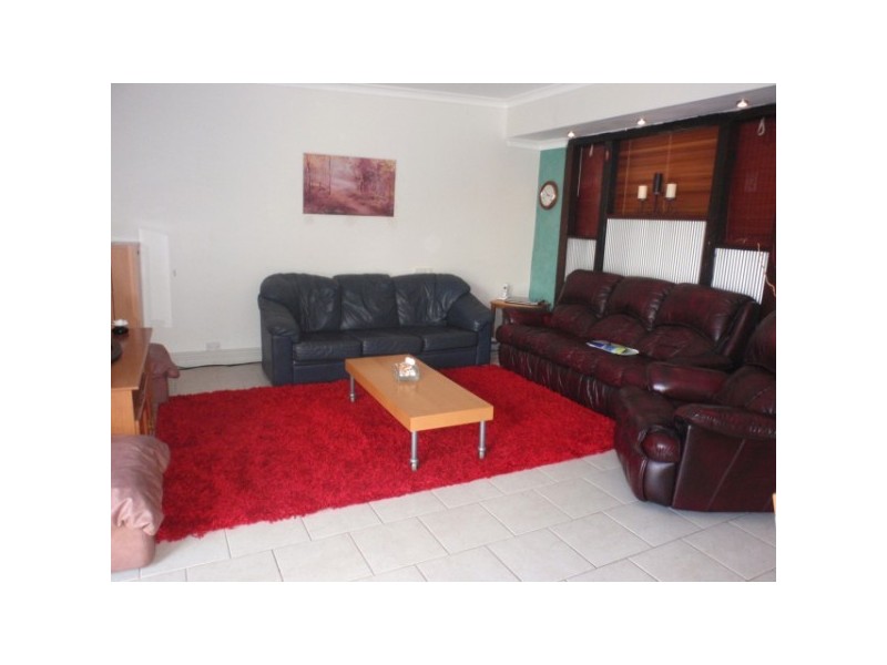 16 Whitfield Street, Beachlands WA 6530