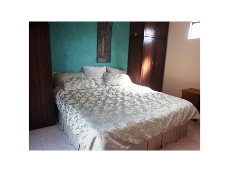 16 Whitfield Street, Beachlands WA 6530