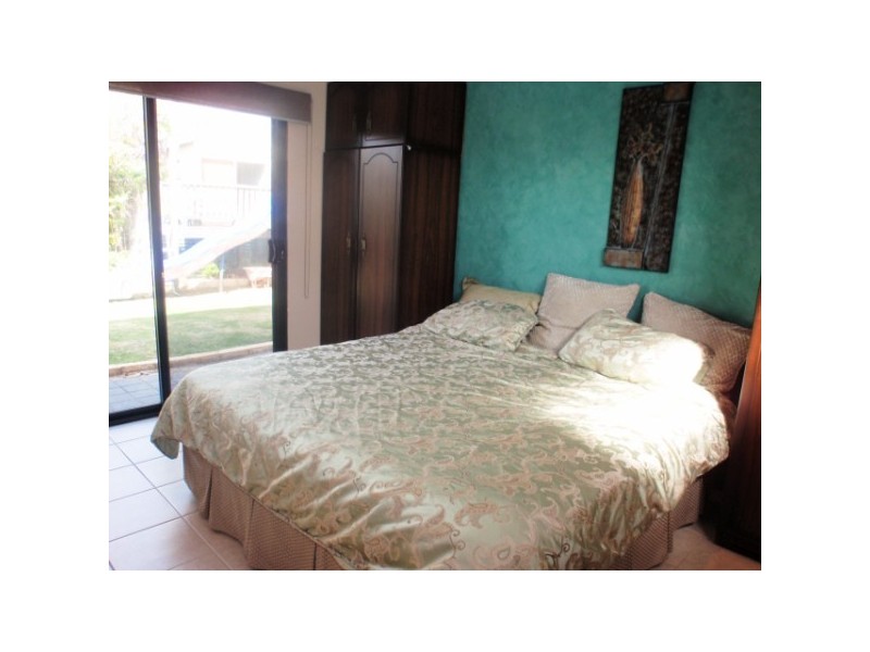 16 Whitfield Street, Beachlands WA 6530