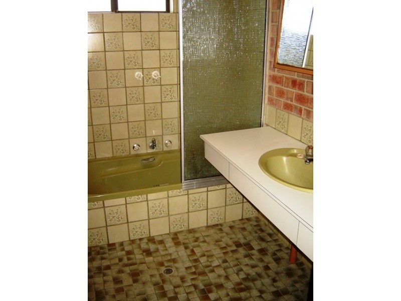 279 Willcock Drive, Tarcoola Beach WA 6530