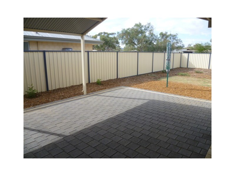 24 Ego Creek Loop, Waggrakine WA 6530