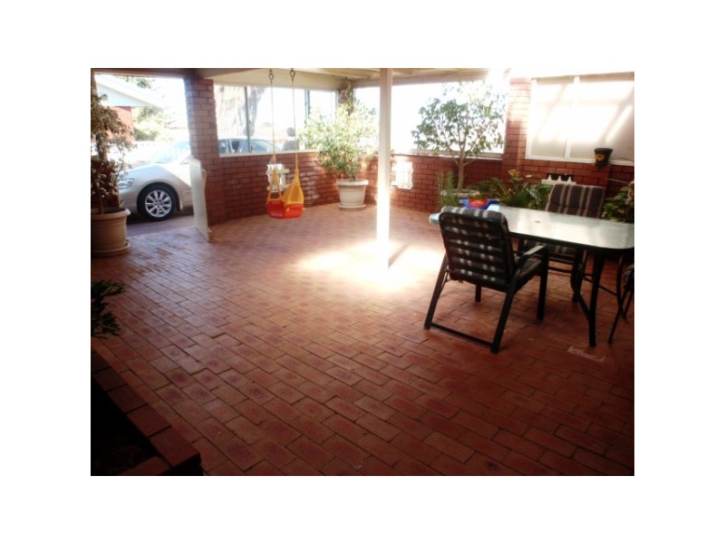 20 Roebuck Street, Mahomets Flats WA 6530