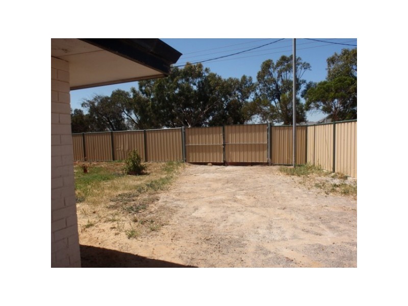 131 Railway Street, Bluff Point WA 6530