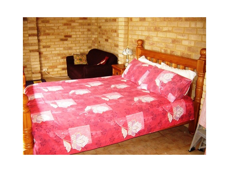 83 Francis Street, Beachlands WA 6530