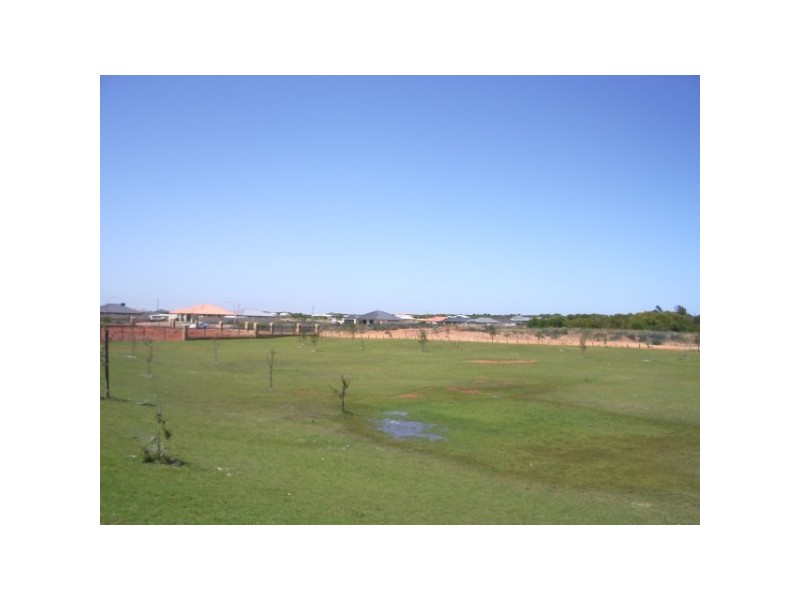 Lot 118 Moloney St, Utakarra WA 6530