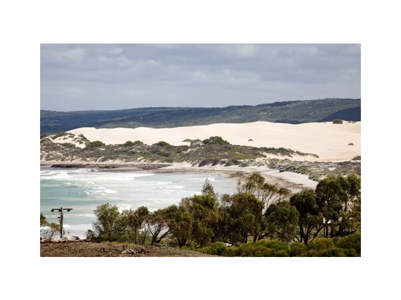 15 Angler Parade, Drummond Cove WA 6532