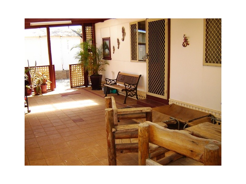 222 First Street, Wonthella WA 6530