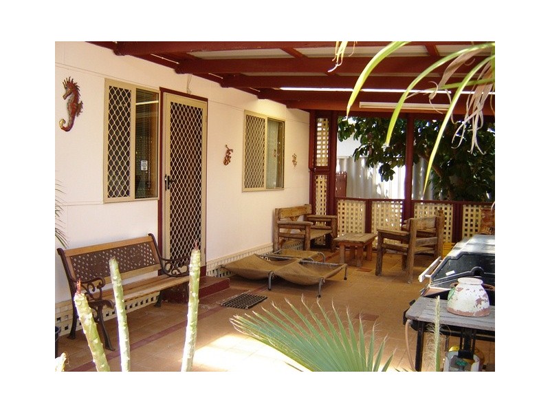 222 First Street, Wonthella WA 6530