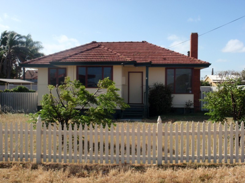 9 Digby Street, Rangeway WA 6530