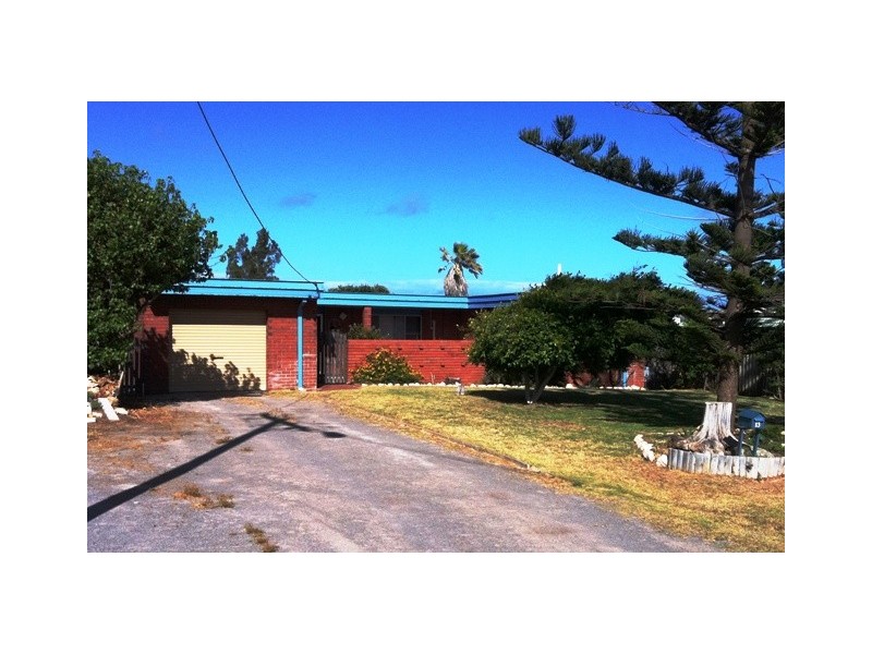 13 Nigel Cresent, Tarcoola Beach WA 6530