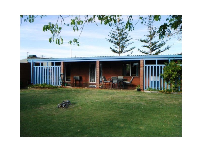 13 Nigel Cresent, Tarcoola Beach WA 6530