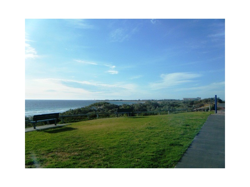 13 Nigel Cresent, Tarcoola Beach WA 6530