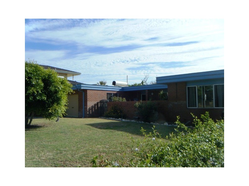 13 Nigel Cresent, Tarcoola Beach WA 6530