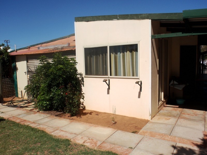 255 Sixth Street, Wonthella WA 6530