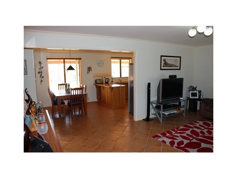 106 Beattie Road, Waggrakine WA 6530