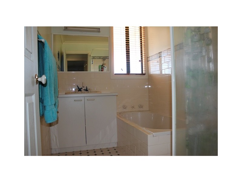 106 Beattie Road, Waggrakine WA 6530